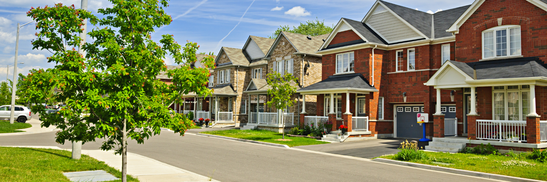 Exploring Townhouse and Townhome Investments: A Guide for North American Buyers