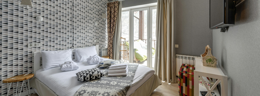 Short-Term Rentals in Toronto, Canada: The Ultimate Guide for Newcomers, Students, and Travelers